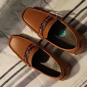 Guess shoe
